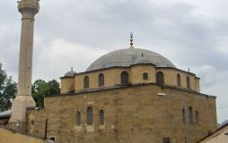 KAYBOLAN CAMI