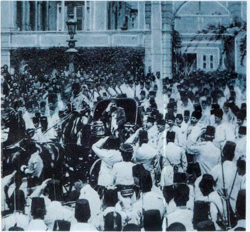 ikinci Abdüıhamid Han Cuma Selamlığı'ndan Saraya Dönerken (1908)