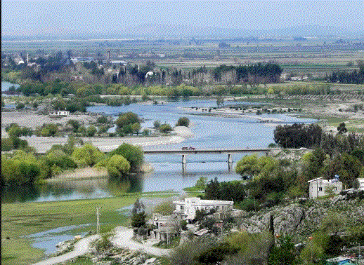 Çukurovayı sulayan Ceyhan Nehri.